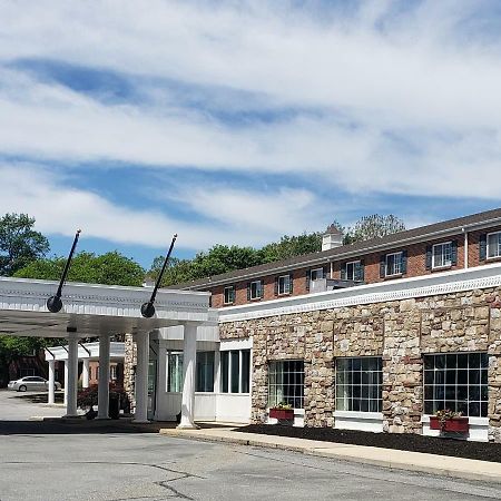 Heritage Hotel Lancaster Mountville Exterior photo